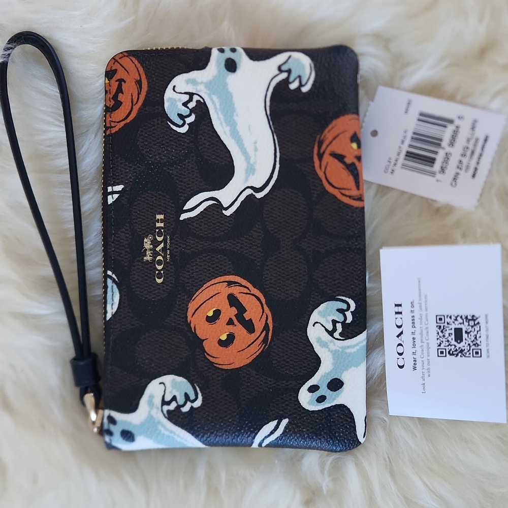 Adorable NWT Coach Halloween Corner Zip Signature Wristlet Wallet 🧡🎃👻🖤🎁 - Picture 14 of 15